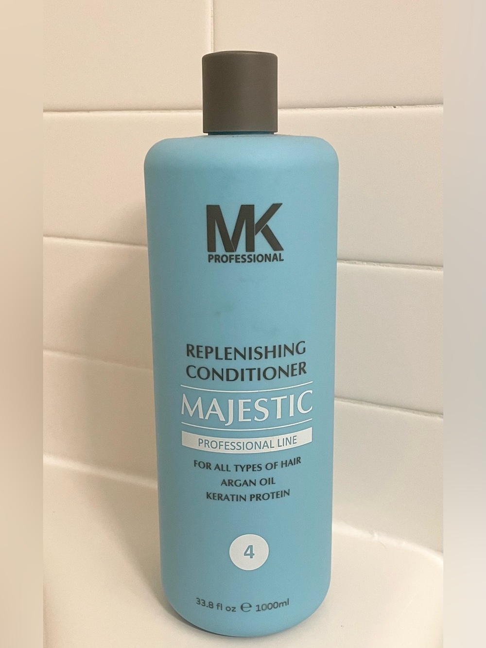 MK Professional Majestic Replenishing Conditioner – 1000 mL